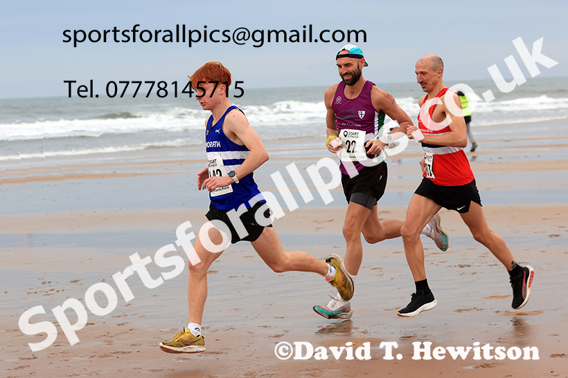 The 2024 Blyth Beach Run, Northumberland.   Photo: David T. Hewitson/Sports for All Pics